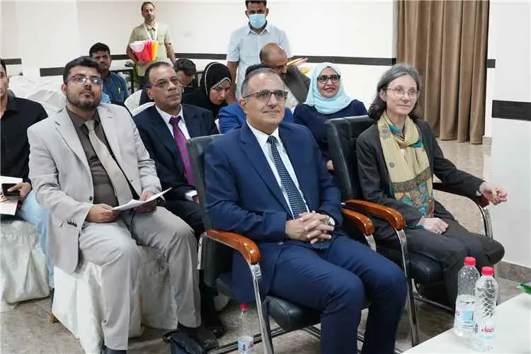 وزير الصحة يدشن مشروعاً لبناء قدرات 3000 كادر صحي في مجال صحة الأم والطفل بدعم فرنسي