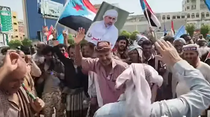 الانتقالي المنحل يفشل بحشد أنصاره الى ساحة العروض بعدن ويظهر حجمه الحقيقي