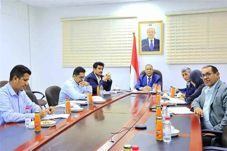 وزير الصناعة والتجارة يرأس اجتماعًا للجنة المشتركة...