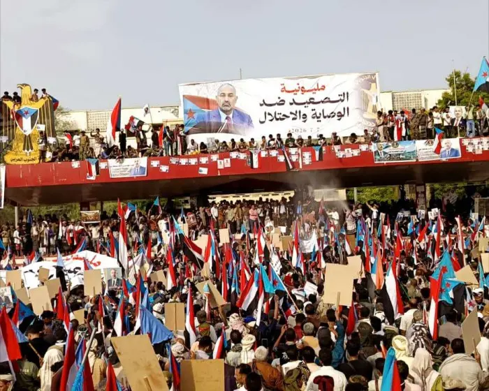 جماهير التصعيد ضد الوصاية تتعهد: لا عودة إلى الوحدة أبدا