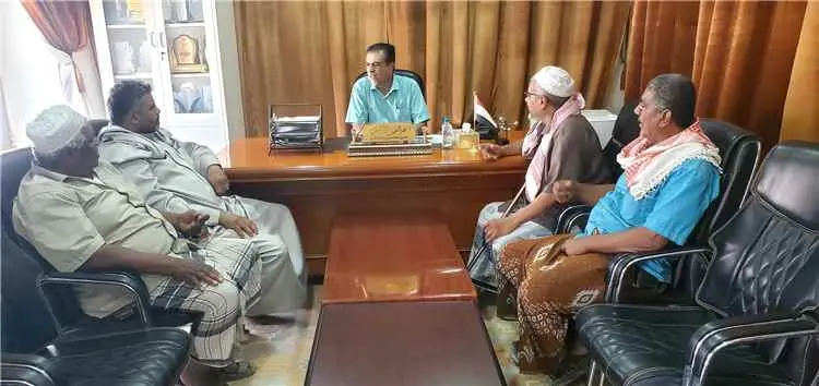 مدير عام مديرية القطن يلتقي لجنة الزواج الجماعي ال...