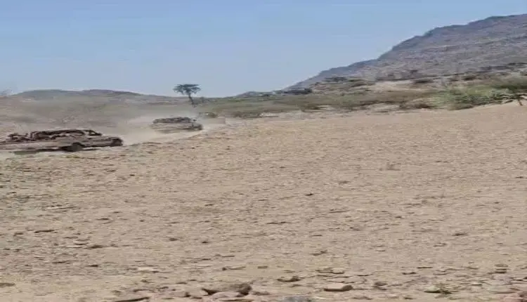 عملية خاطفة بالوازعية تسحق مواقع مخربين أحرقوا طقم...