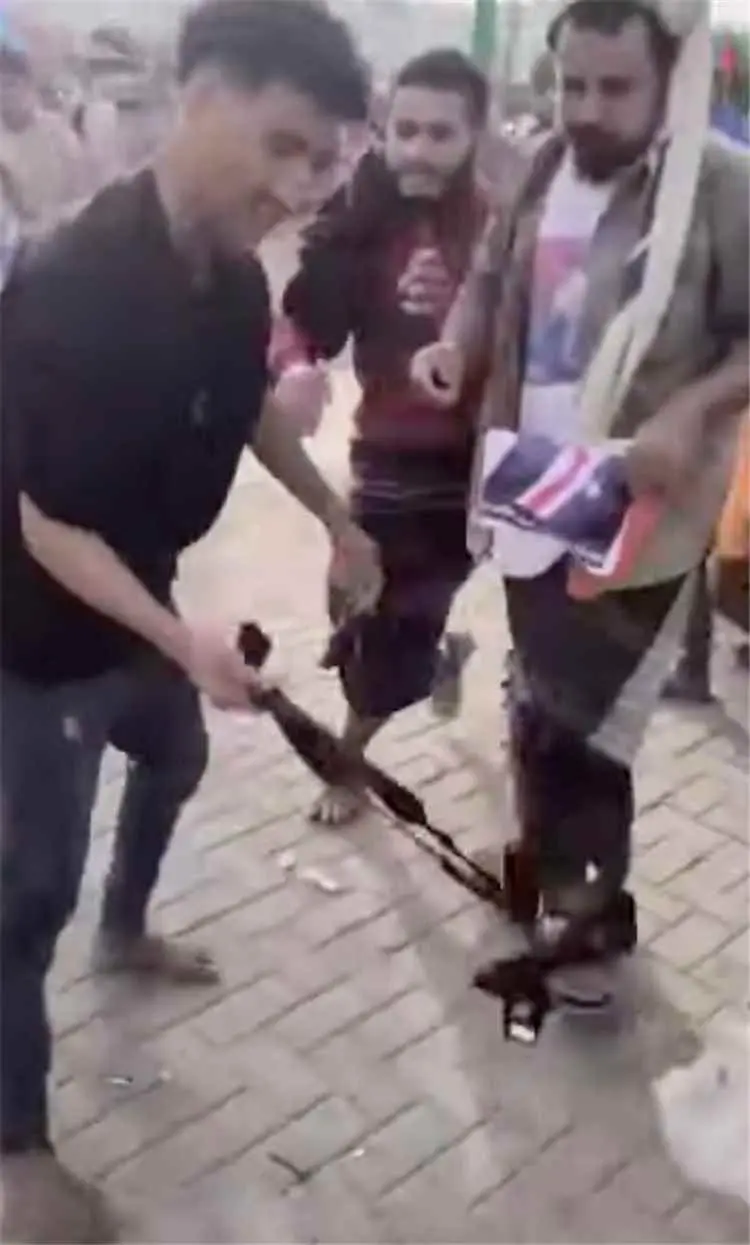 الصحفي مروان نبيل يدعو المجلس المنحل للاعتذار عن الاعتداء على مصور وتعويضه