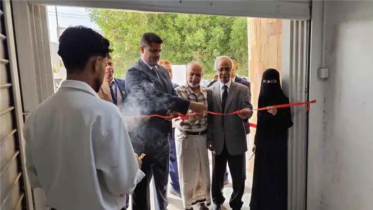 وكيل حضرموت يدشن المعرض الرابع للعقار والبناء بالمكلا بمشاركة 50 جهة متخصصة