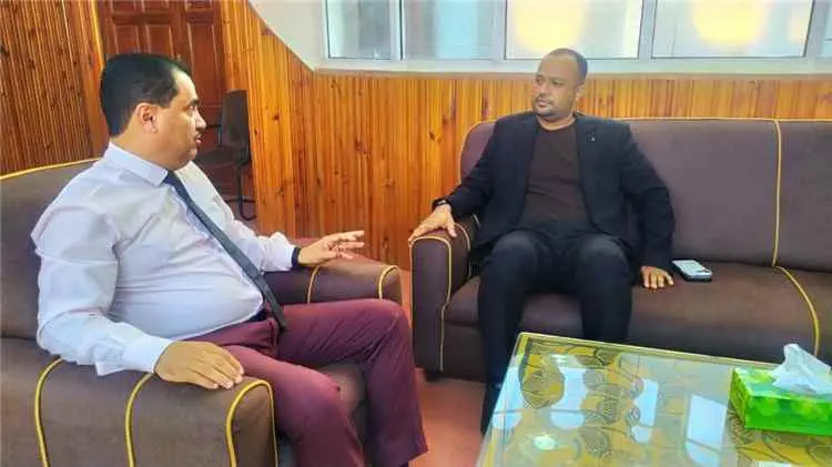 الوكيل السعيدي يلتقي وكيل المحافظة المساعد لشؤون ا...