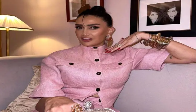 غادة عبد الرازق تضع حداً للتكهنات حول عمرها الحقيق...