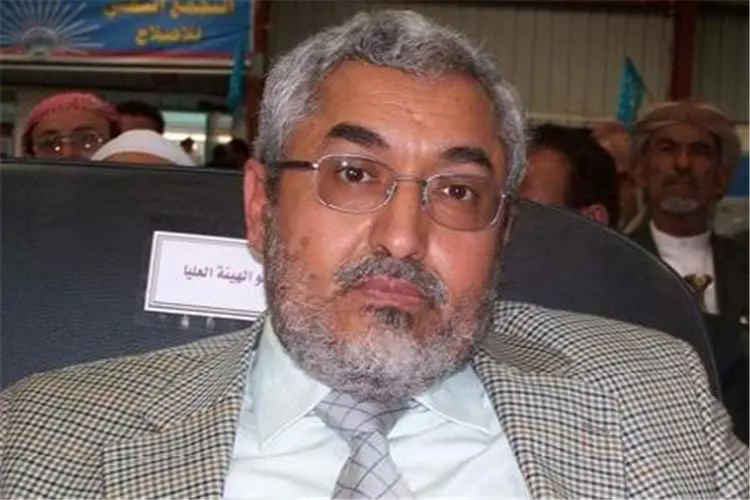 لجنة مشتركة تتسلم جثمان محمد قحطان في صنعاء تمهيدً...