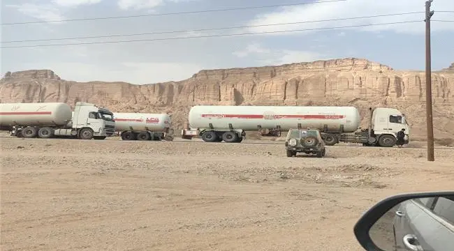 "شبوة تعلن العصيان: قطاع قبلي شامل وزحف إلى عدن رفضاً لتبادل المتهمين بقتل أبنائها"