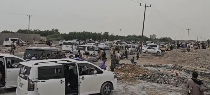 قبائل الجنوب تصل إلى منطقة جعولة في العاصمة عدن