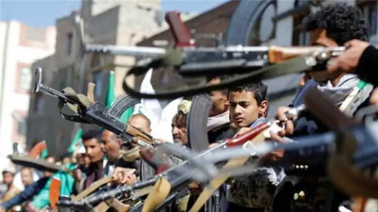 قيادي في جماعة الحوثي يُتهم بقتل نجله داخل منزله ف...