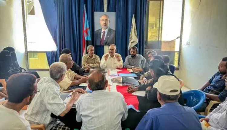 فريق الأمانة العامة للانتقالي: نتحرك لحماية مكتسبا...