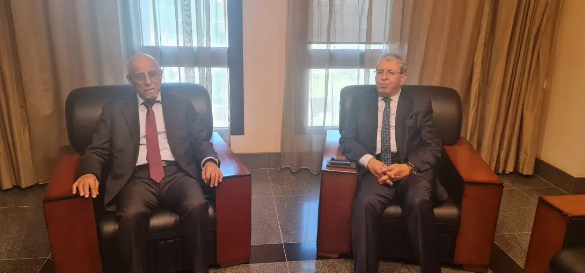 سفير اليمن يبحث مع مسؤول جزائري انتهاكات إيران للس...