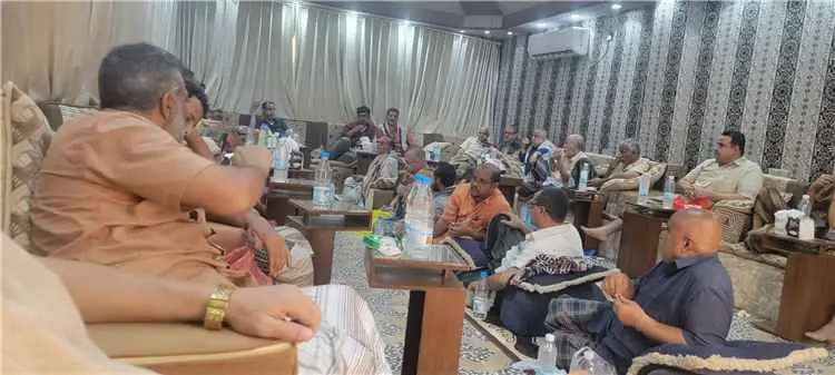 قيادات عسكرية ومدنية وشخصيات اجتماعية تتوافد إلى منزل الفريق الركن أحمد عبدالله التركي مهنئةً بمنصبه الجديد