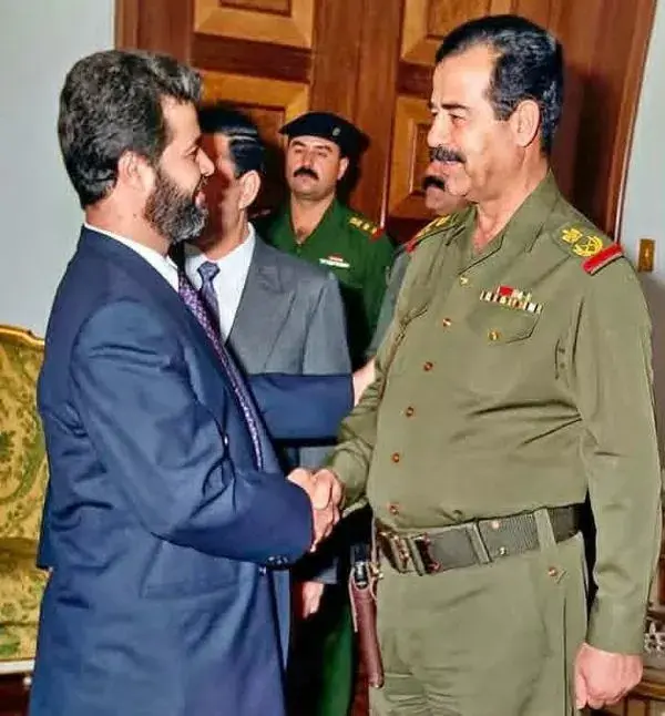 صورة نادرة للرئيس العراقي الشهيد صدام حسين مع أبرز...
