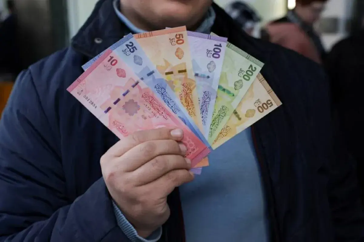 سعر الدولار في سوريا: ارتفاع طفيف في السوق الموازي...