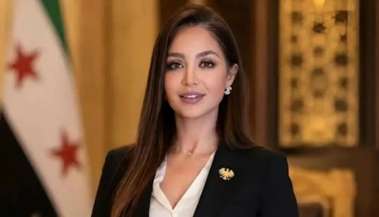كيف كان أول ظهور للفنانة روزينا لاذقاني تحت قبة مج...