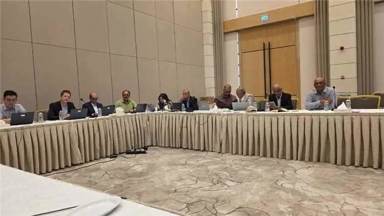 اجتماع موسع بين صندوق صيانة الطرق والبنك الدولي وا...