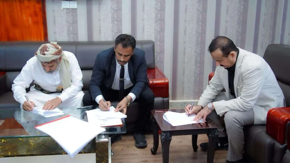المحافظ بن الوزير يصادق على عقد مشروع تأهيل وتوسعة...