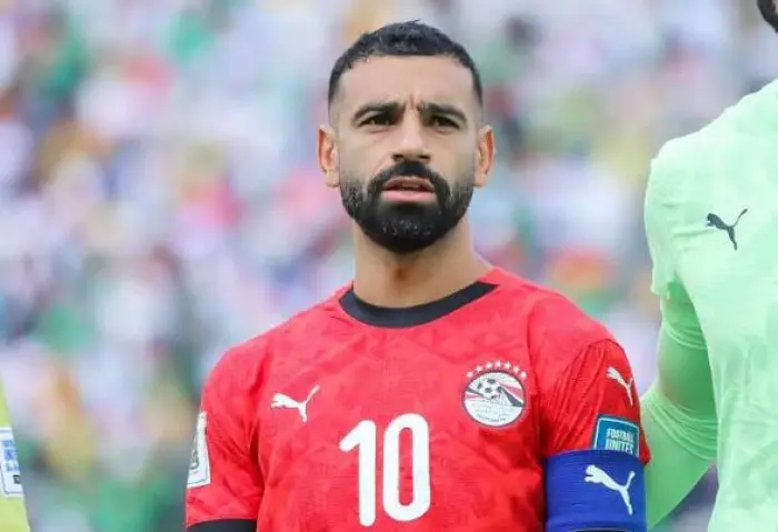 محمد صلاح يتلقى خبرا حزينا