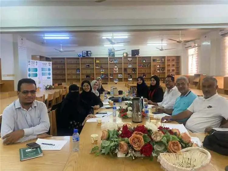 كلية الإعلام بجامعة عدن تدشن دورة تدريبية لتوصيف ا...