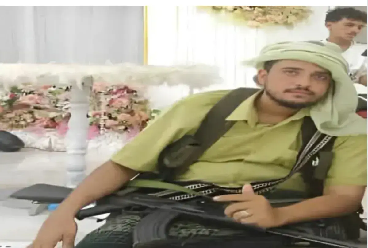 استشهاد جنديين في هجوم لتنظيم القاعدة استهدف مقر ا...