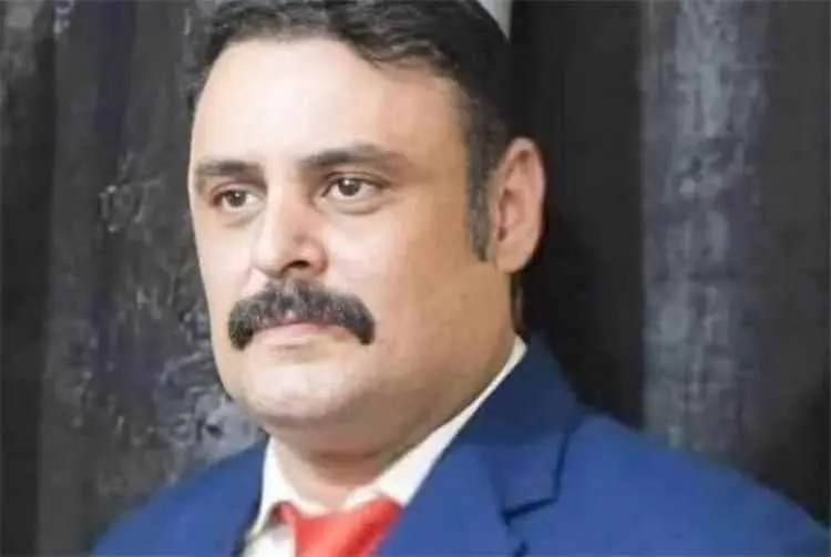 الحوثيون يعاودون اختطاف طبيب في صنعاء ويوقفون عمليات جراحية لمرضى