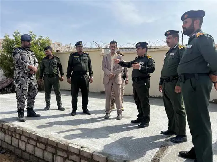 وكيل حضرموت الجيلاني يدشن امتحانات الفصل الدراسي ا...