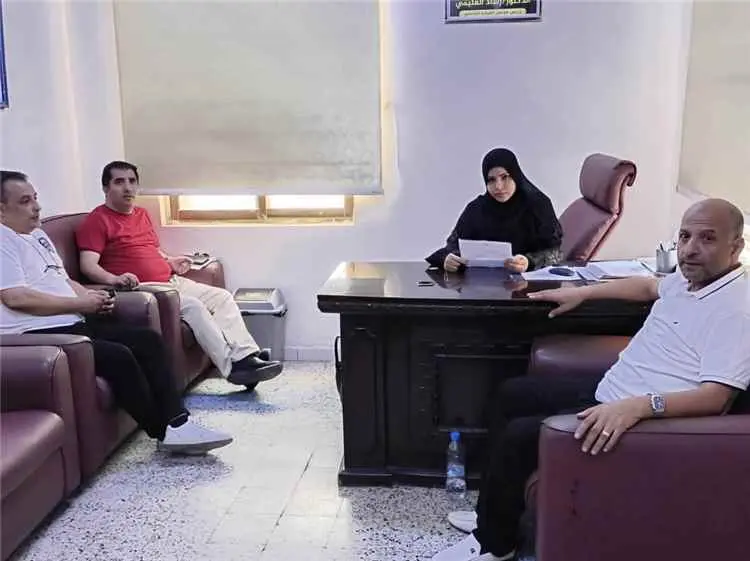 وكيلة محافظة تعز للشؤون الصحية تشدد على توفير لقاح...