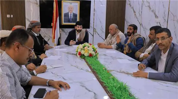 السلطة المحلية بمحافظة صنعاء تؤيد قرارات القيادة ا...
