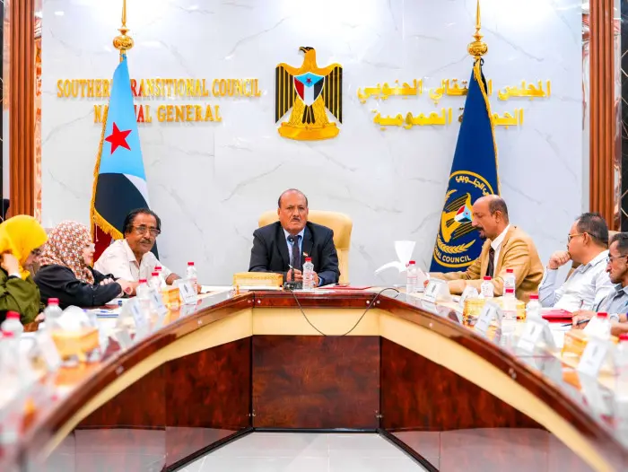 الجمعية الوطنية تطلع على نتائج لقاءات البيض بمؤسسا...