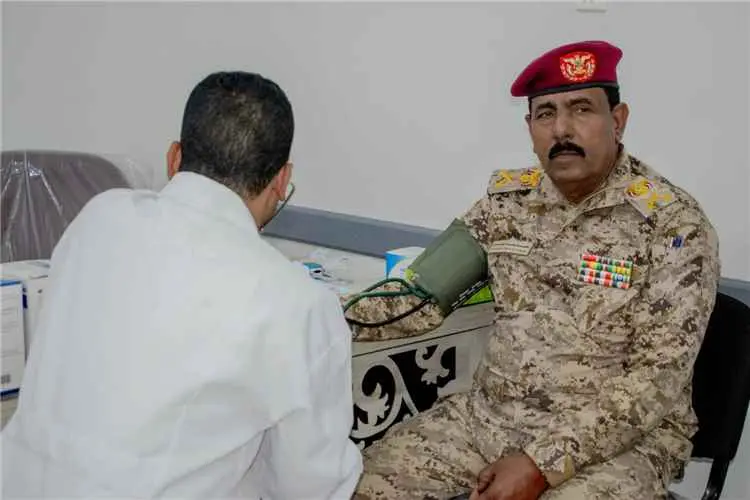 قائد المنطقة العسكرية الثانية يتفقد فعاليات اليوم...