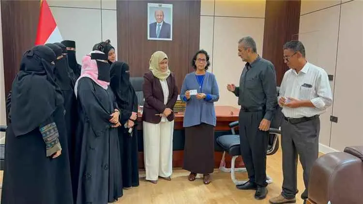 وزارة الشؤون القانونية تدشن منح بطاقات الترافع لمح...