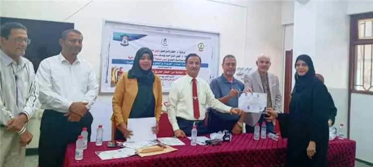 عدن.. اختتام دورة متخصصة في الوقاية من الحرائق بكل...