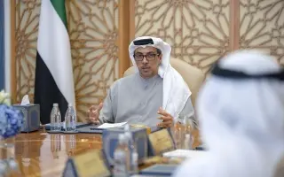 منصور بن زايد يترأس اجتماع مجلس إدارة مجلس الاستقر...