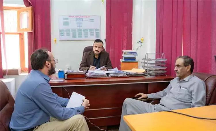 محافظ شبوة يؤكد دعم الحريات الصحفية ويبحث مع"صدى"...