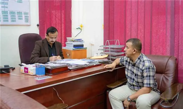 المحافظ بن الوزير يطّلع على نشاط مكتب الشباب والرياضة ويوجّه بانطلاق بطولة أندية المحافظة للدرجة الثالثة.