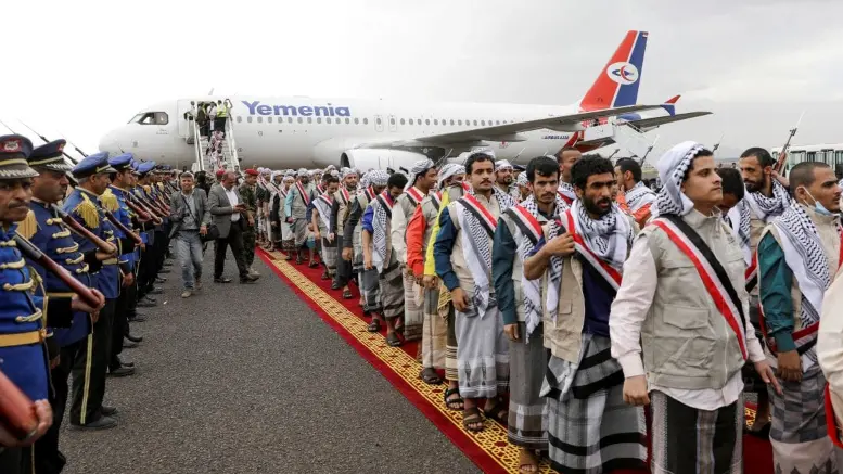 الحكومة اليمنية: مليشيا الحوثي هي من تقف وراء تعطيل صفقة تبادل الأسرى وهي من منعت استكمال الترتيبات اللوجستية وأجلت التنفيذ