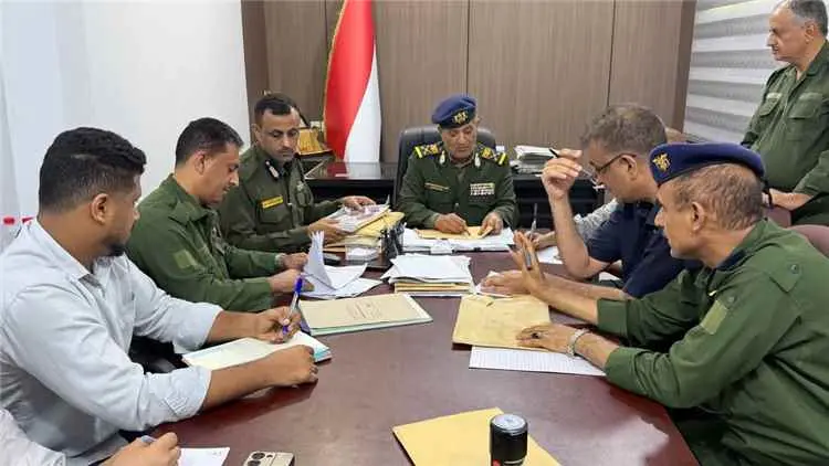 رئاسة مصلحة الأحوال المدنية تفتح بعدن مظاريف مناقصة مشروع ترميم مبنى الديوان العام