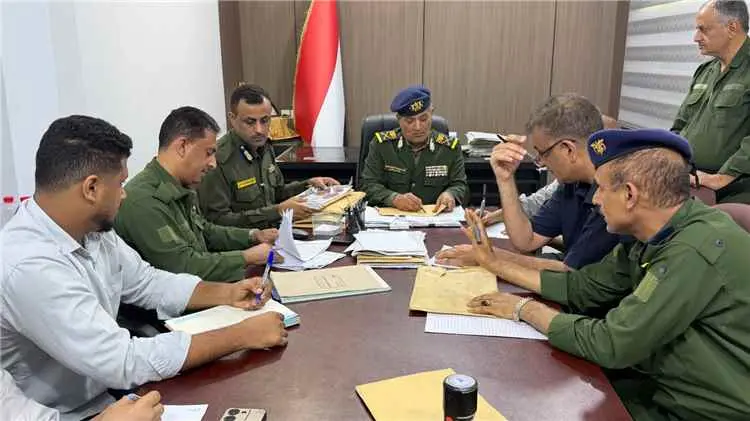 رئاسة مصلحة الأحوال المدنية  تفتح بعدن مظاريف مناق...