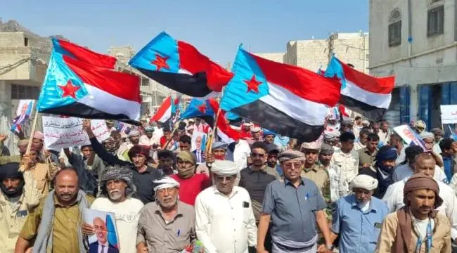 حشود جماهيرية حاشدة في سقطرى تؤكد تمسكها بالسيادة والقرار الجنوبي ترفض مشاريع الوصاية