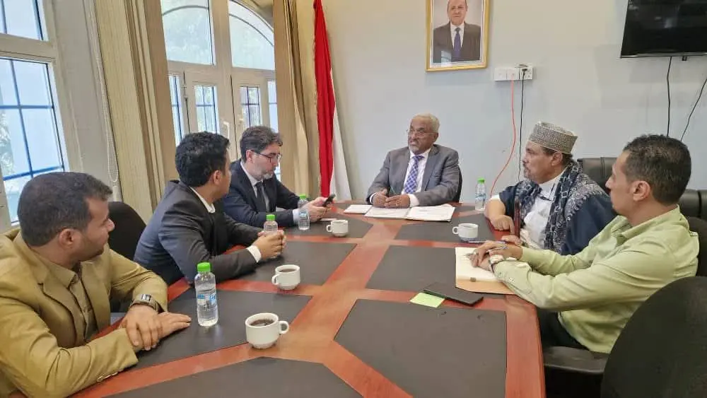 وزير الإدارة المحلية يبحث مع منظمة "تيكا" التركية...