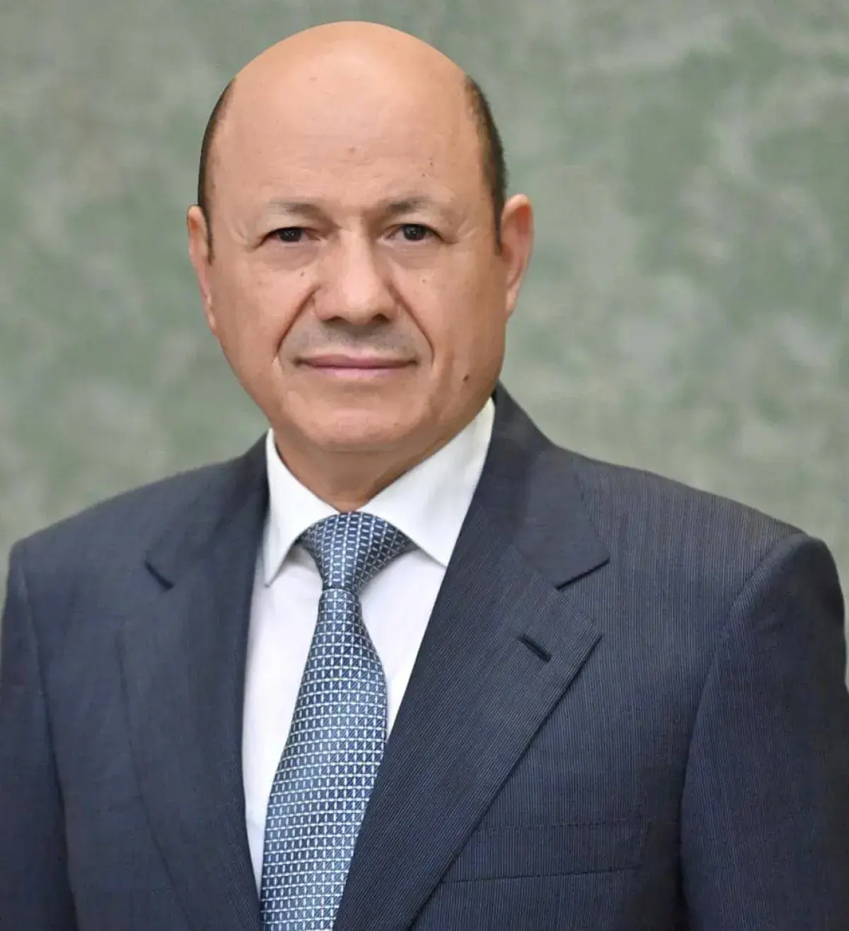 رئيس مجلس القيادة يوجه رسائل للمواطنين في مناطق سي...