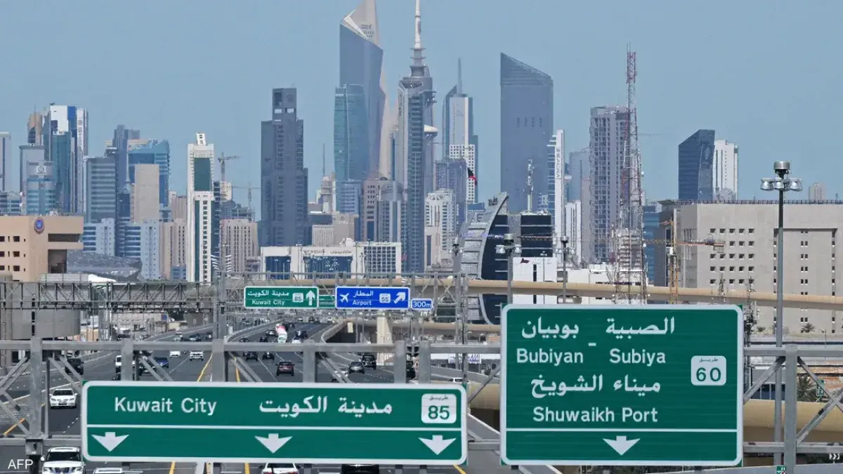الكويت: هجوم إيراني ثانٍ يستهدف محطة كهرباء ويؤدي لإعادة جدولة الرحلات الجوية