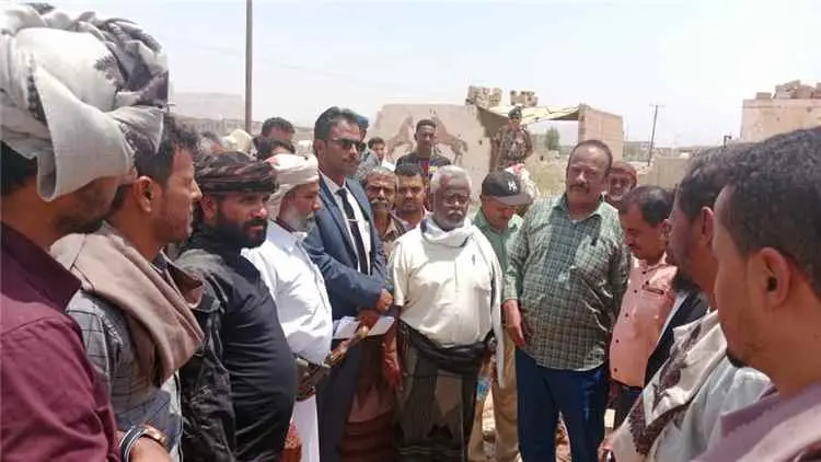 مدير عام ميفعة يشكر المحافظ ابن الوزير ويعلن غداً الأحد بدء العمل من نقطة مفرق الحوطة لتنفيذ المرحلة الأولى