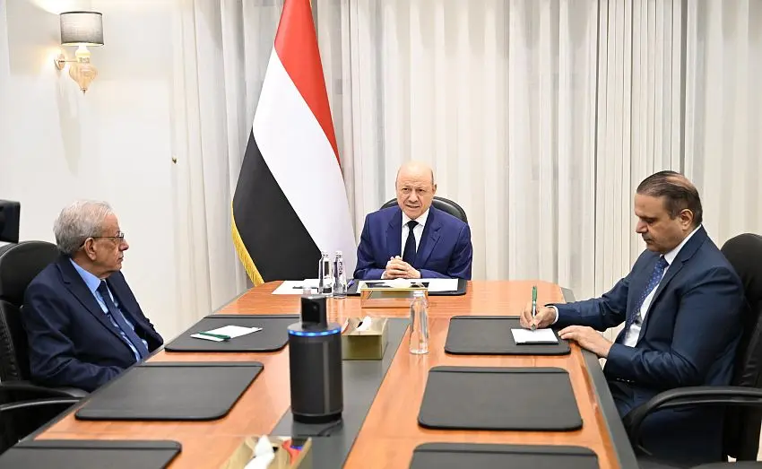 رئيس مجلس القيادة: نجاح أي معركة عسكرية أو سياسية...