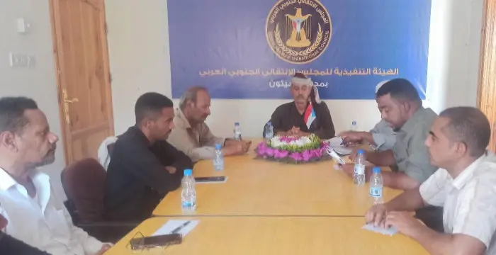انتقالي سيئون يطالب بإخراج القوات اليمنية من حضرمو...