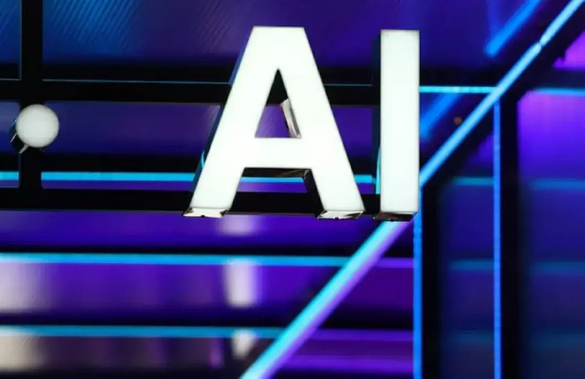 هواتف الذكاء الاصطناعي الصينية تهدد هيمنة التطبيقات