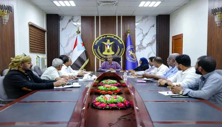 انتقالي العاصمة عدن يناقش خطط التصعيد الشعبي وآليا...