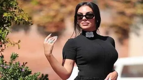 جورجينا رودريغيز تحتفل بفوز إسبانيا بكأس العالم (صورة)