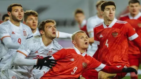 منذ 5 سنوات.. الكشف عن آخر منتخب هزم دي لافونتي في المباريات الرسمية